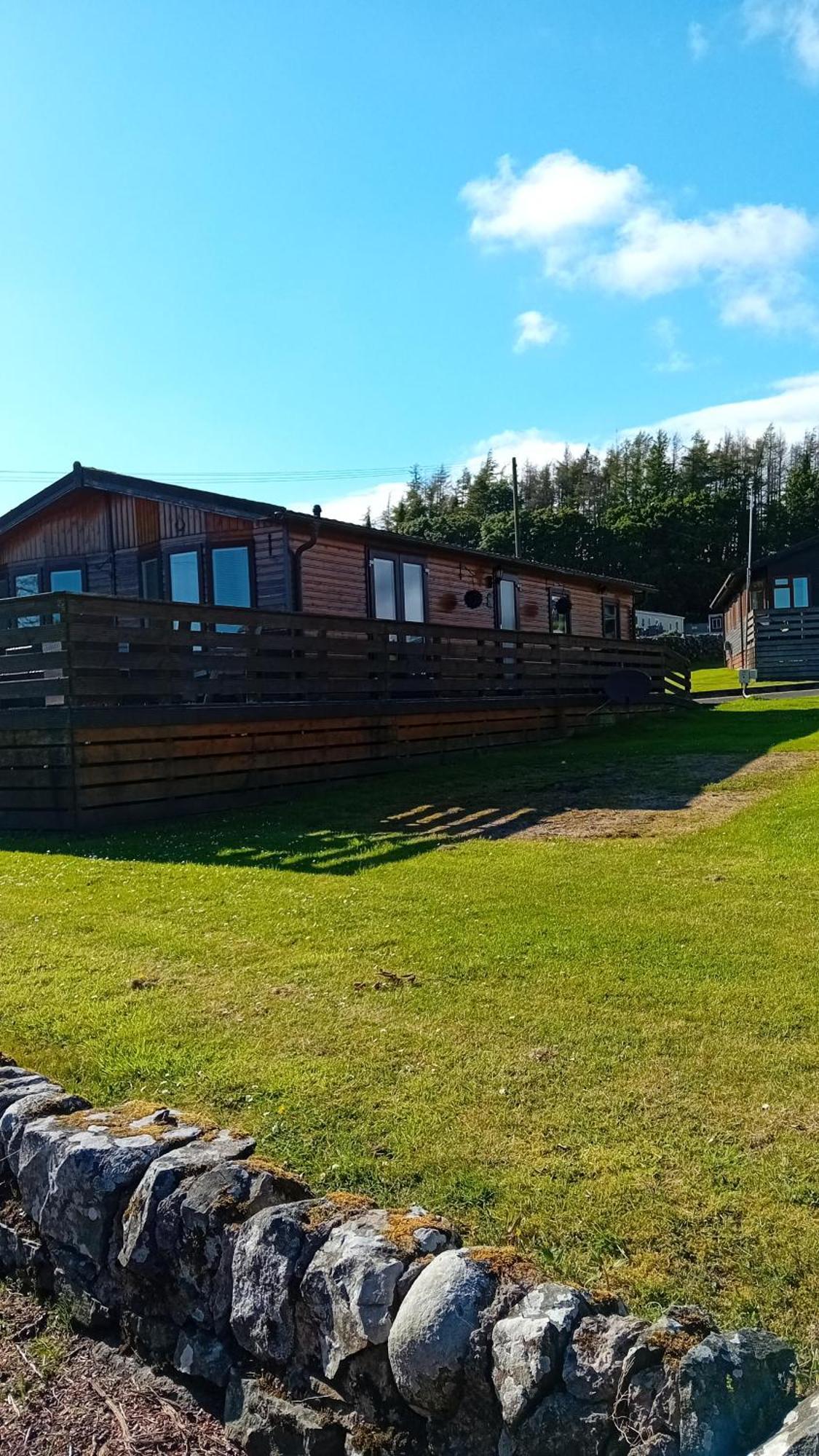 Baytree Lodge At Three Lochs Holiday Park, New Ask About Our Packages Birthday ,Anniversary,Family,Pamper Packages Available Balminnoch Eksteriør bilde