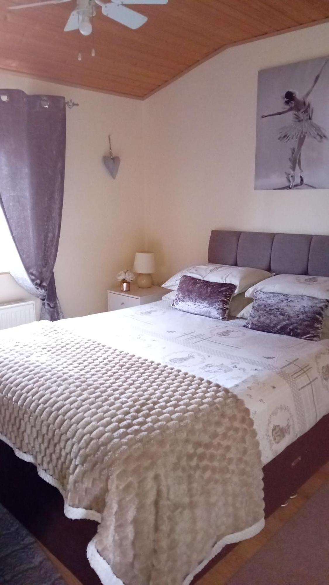 Baytree Lodge At Three Lochs Holiday Park, New Ask About Our Packages Birthday ,Anniversary,Family,Pamper Packages Available Balminnoch Eksteriør bilde