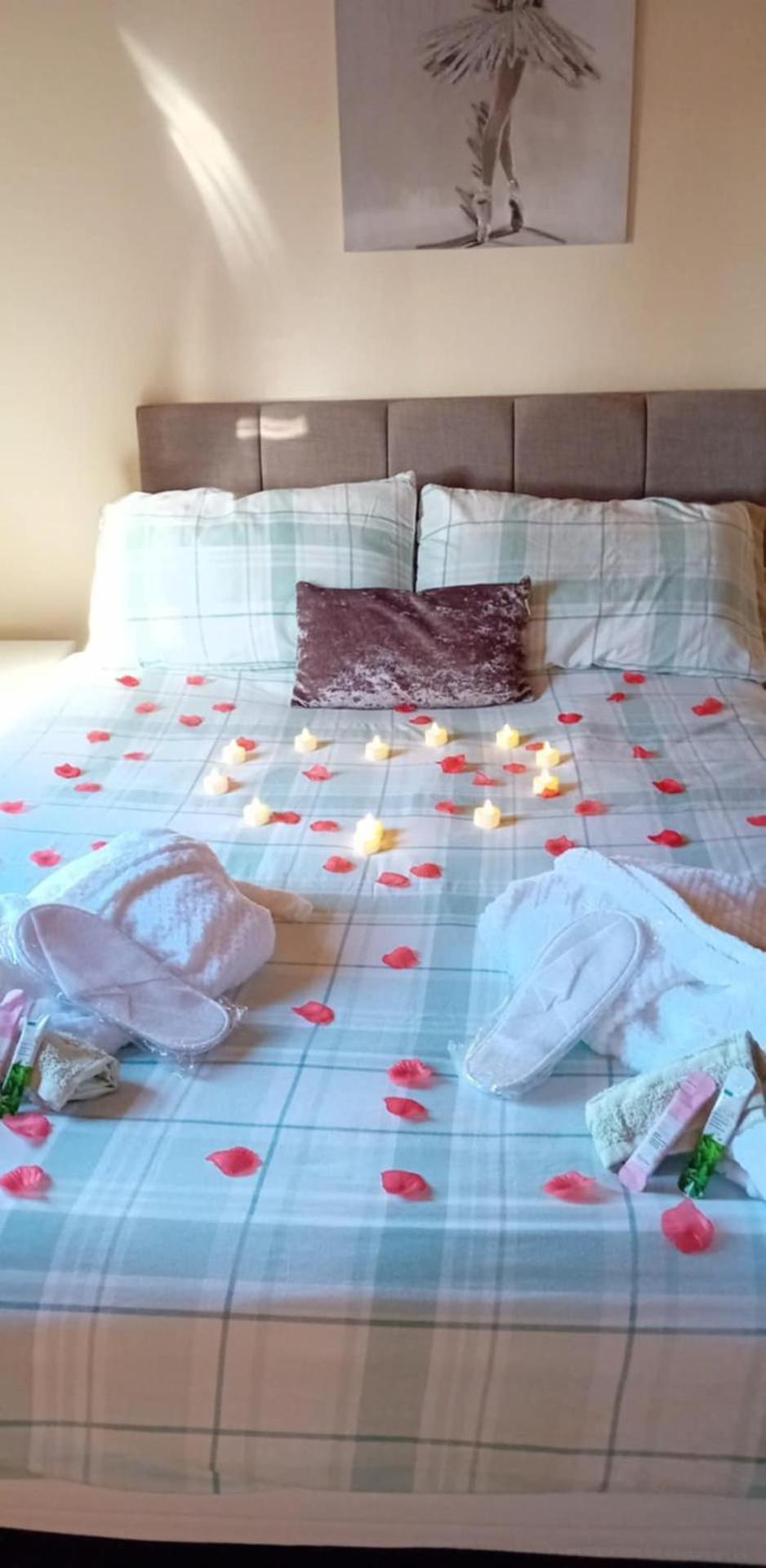 Baytree Lodge At Three Lochs Holiday Park, New Ask About Our Packages Birthday ,Anniversary,Family,Pamper Packages Available Balminnoch Eksteriør bilde